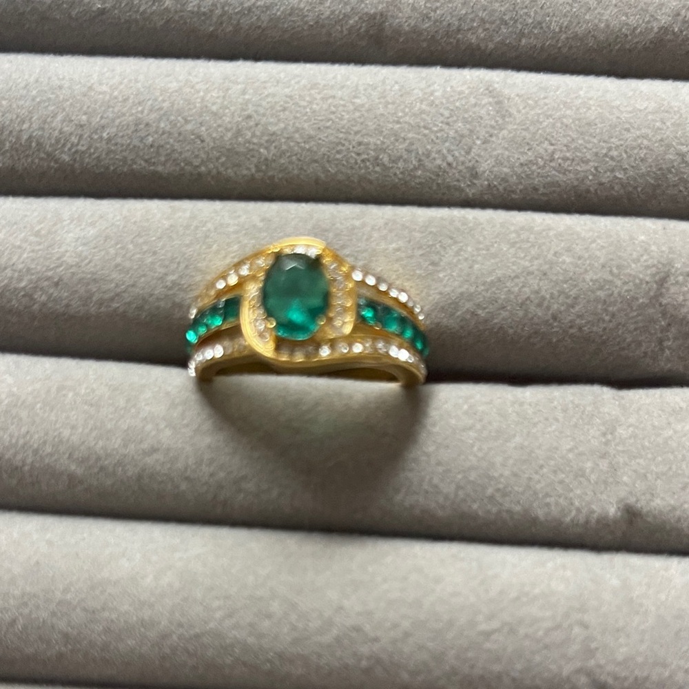 Elegant Gold and Green Gemstone Ring with zirconia